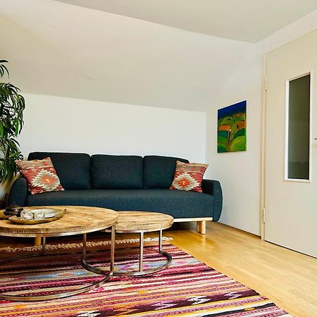 Charmante Ferienwohnung Mit Balkon Im 5-Seen-Land Hechendorf am Pilsensee Luaran gambar